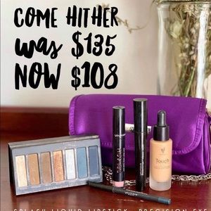 Younique Come Hither Collection